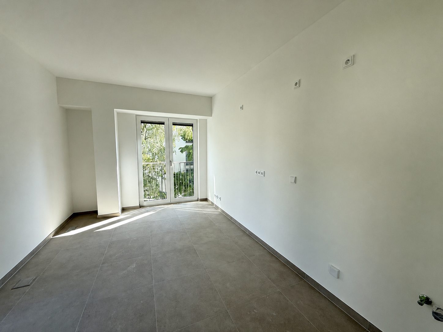 Böcker Wohnimmobilien - Immobilienangebot - Düsseldorf / Düsseltal - Alle - 4 Zimmer Neubau in beliebter Lage von Düsseldorf