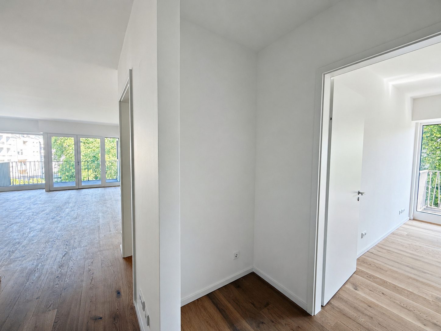 Böcker Wohnimmobilien - Immobilienangebot - Düsseldorf / Düsseltal - Alle - 4 Zimmer Neubau in beliebter Lage von Düsseldorf