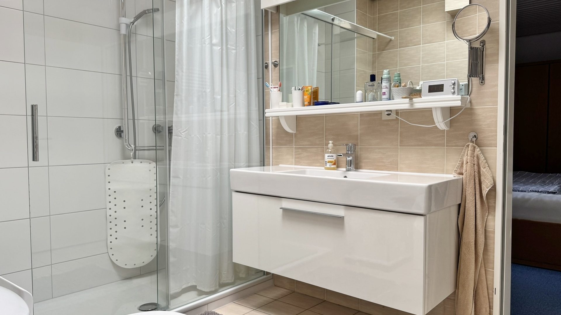 Böcker Wohnimmobilien - Immobilienangebot - Ratingen - Alle - Bungalow in Homberg: ruhig, gepflegt und familienfreundlich
