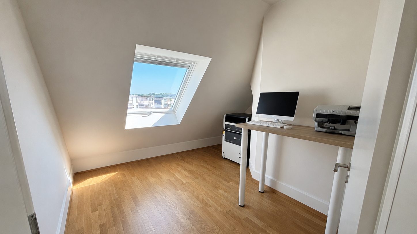 Böcker Wohnimmobilien - Immobilienangebot - Ratingen - Alle - Baujahr 2016 mit Klimaanlage! Exklusive 5-Zimmer-Maisonettewohnung in Ratingen-Mitte!