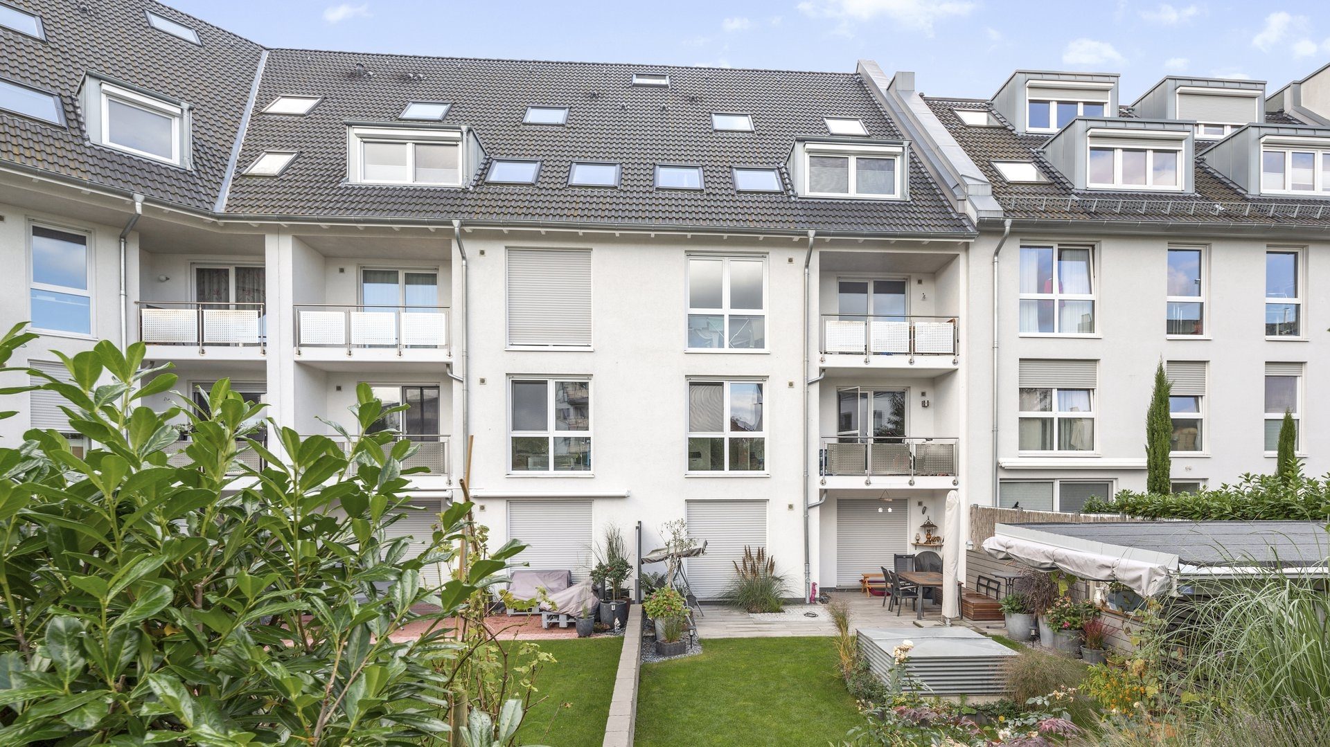 Böcker Wohnimmobilien - Immobilienangebot - Ratingen - Alle - Baujahr 2016 mit Klimaanlage! Exklusive 5-Zimmer-Maisonettewohnung in Ratingen-Mitte!