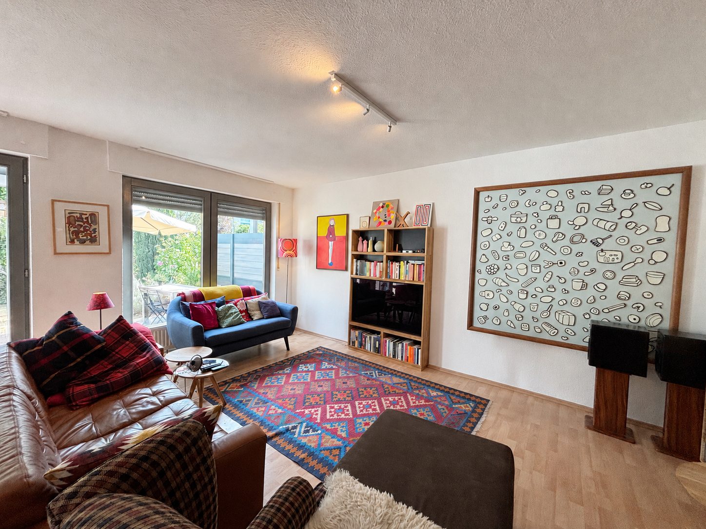 Böcker Wohnimmobilien - Immobilienangebot - Düsseldorf-Kaiserswerth - Alle - Gepflegtes Reihenendhaus mit viel Platz für die ganze Familie