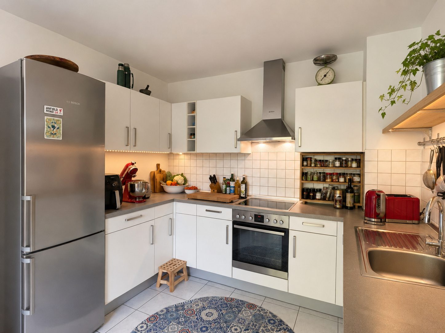 Böcker Wohnimmobilien - Immobilienangebot - Düsseldorf-Kaiserswerth - Alle - Gepflegtes Reihenendhaus mit viel Platz für die ganze Familie