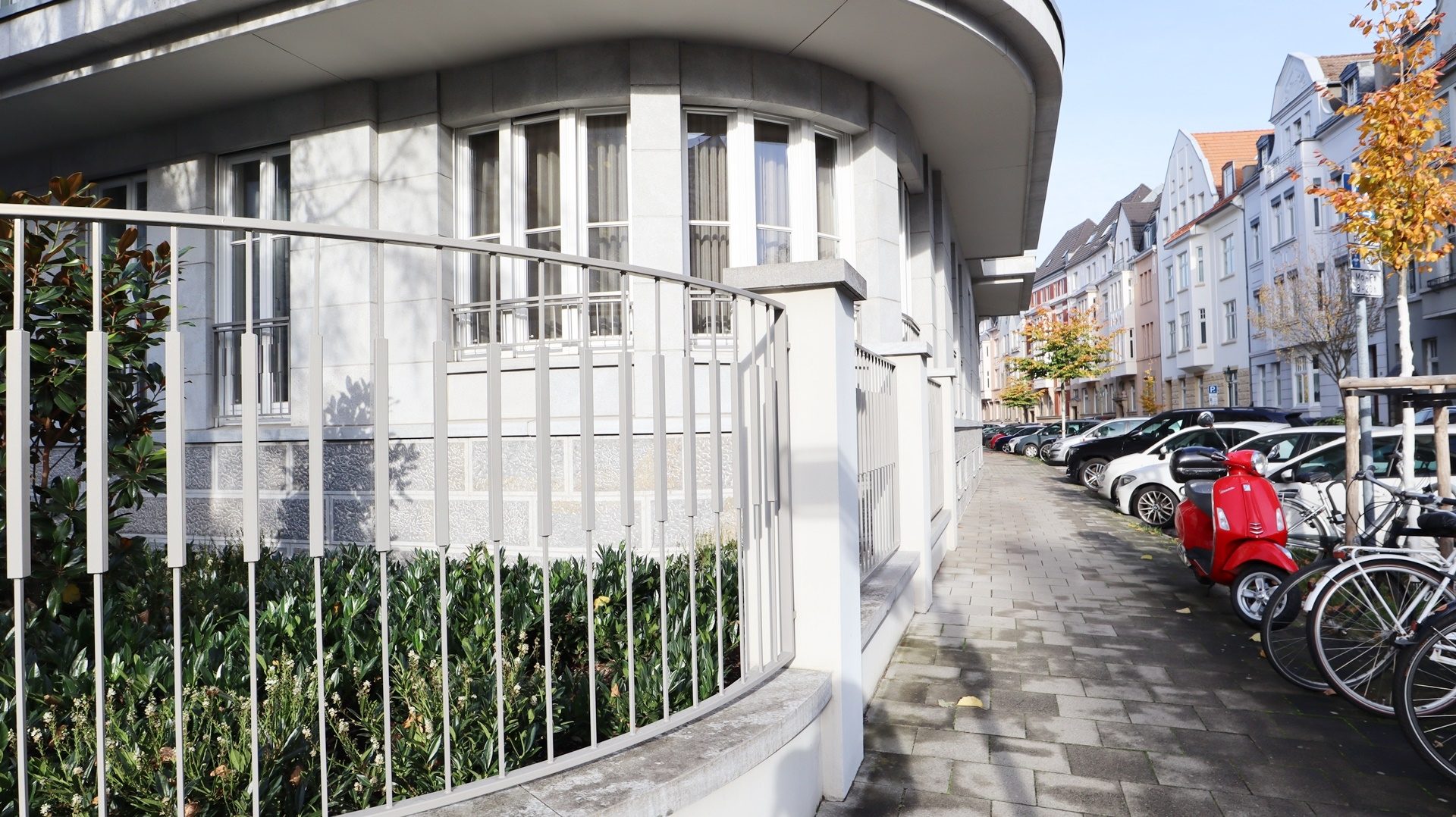 Böcker Wohnimmobilien - Immobilienangebot - Düsseldorf / Oberkassel - Alle - Tiefgaragenstellplatz in bester Lage von Düsseldorf-Oberkassel