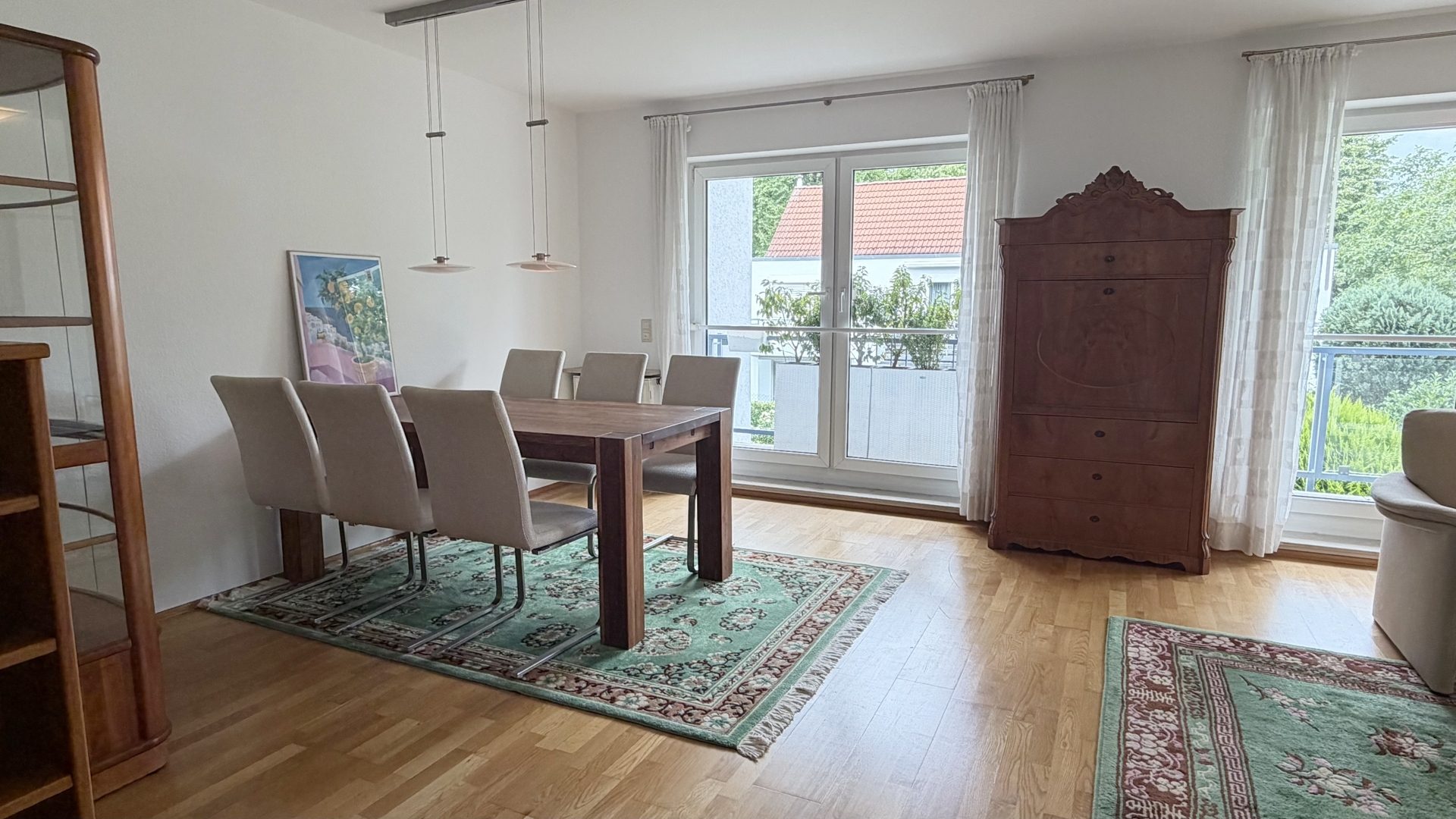 Böcker Wohnimmobilien - Immobilienangebot - Düsseldorf / Kaiserswerth - Alle - Möblierte 3-Zimmer-Wohnung im Herzen von Kaiserwerth