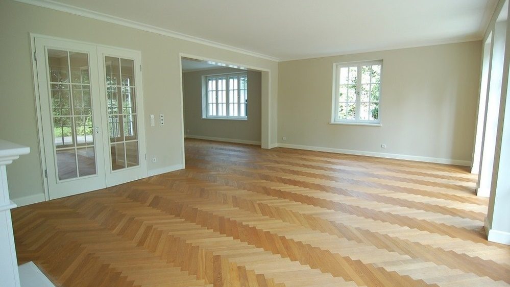 Böcker Wohnimmobilien - Immobilienangebot - Düsseldorf / Wittlaer - Alle - Exklusives Landhaus mit schönem Garten in Düsseldorf-Wittlaer