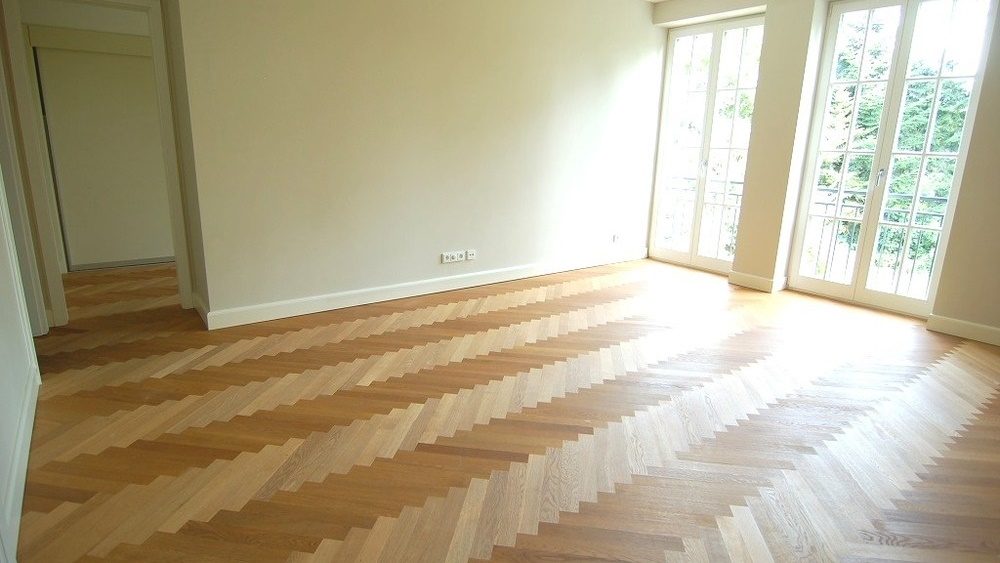 Böcker Wohnimmobilien - Immobilienangebot - Düsseldorf / Wittlaer - Alle - Exklusives Landhaus mit schönem Garten in Düsseldorf-Wittlaer