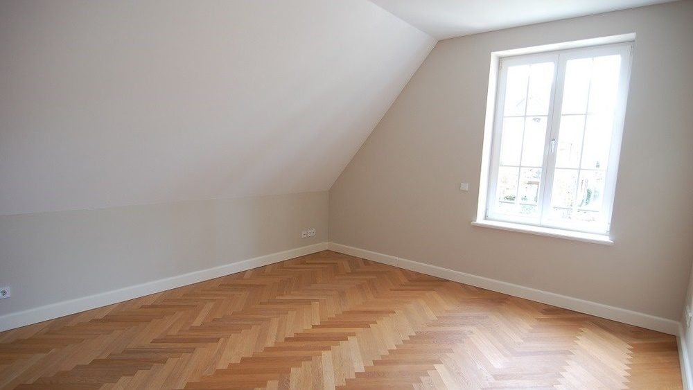 Böcker Wohnimmobilien - Immobilienangebot - Düsseldorf / Wittlaer - Alle - Exklusives Landhaus mit schönem Garten in Düsseldorf-Wittlaer