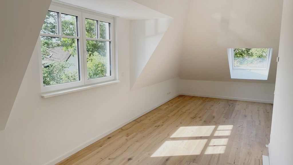 Böcker Wohnimmobilien - Immobilienangebot - Düsseldorf / Angermund - Alle - Großzügige Doppelhaushälfte in Angermund mit Top-Ausstattung - Fußläufig zum Ortskern