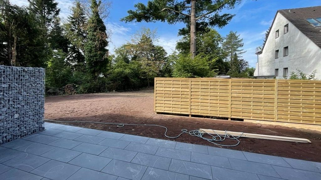 Böcker Wohnimmobilien - Immobilienangebot - Düsseldorf / Angermund - Alle - Großzügige Doppelhaushälfte in Angermund mit Top-Ausstattung - Fußläufig zum Ortskern