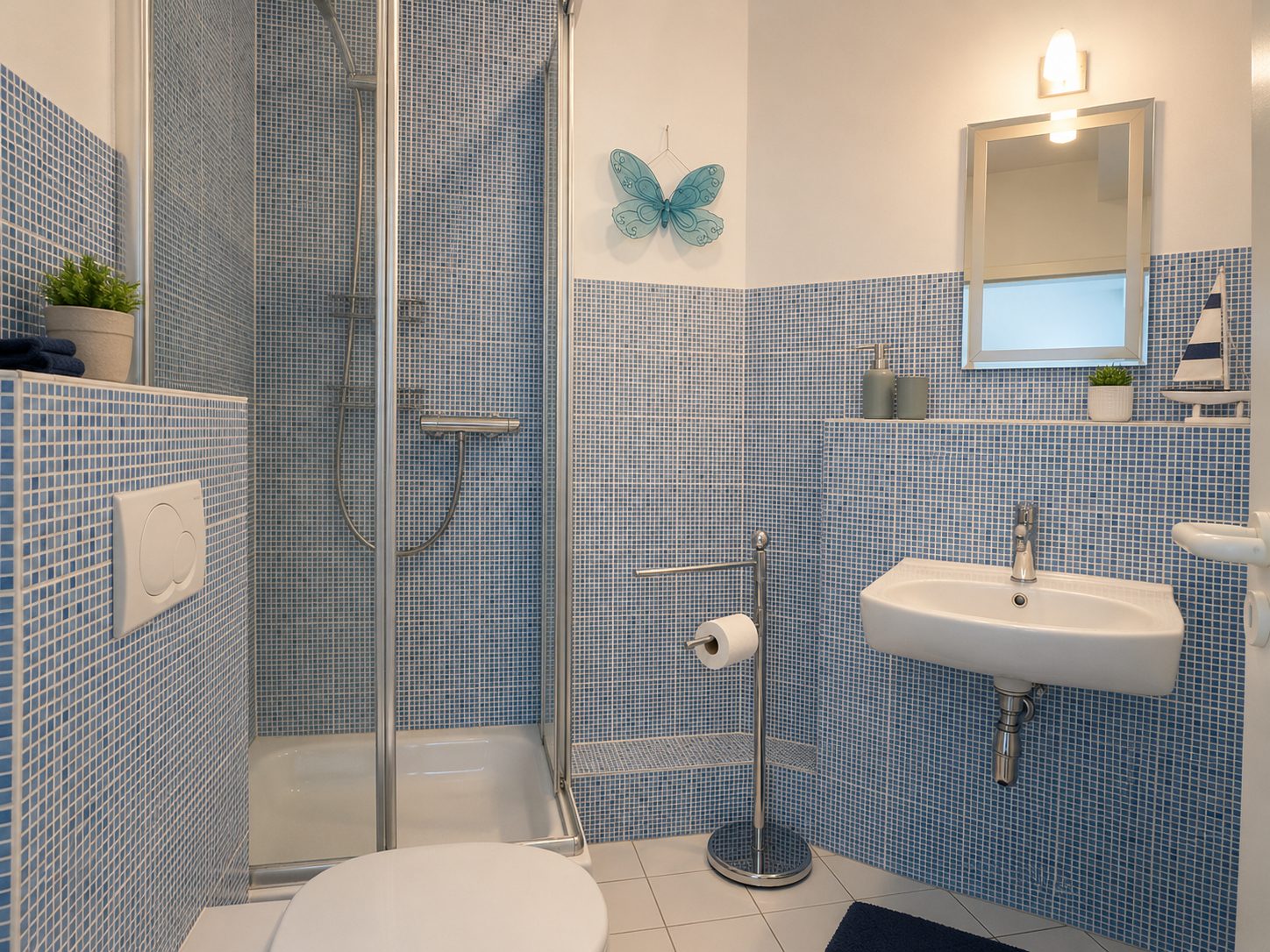 Böcker Wohnimmobilien - Immobilienangebot - Düsseldorf / Lohausen - Alle - 6,5-Zimmer-Familientraum in begehrter Wohnlage fußläufig zum Rhein