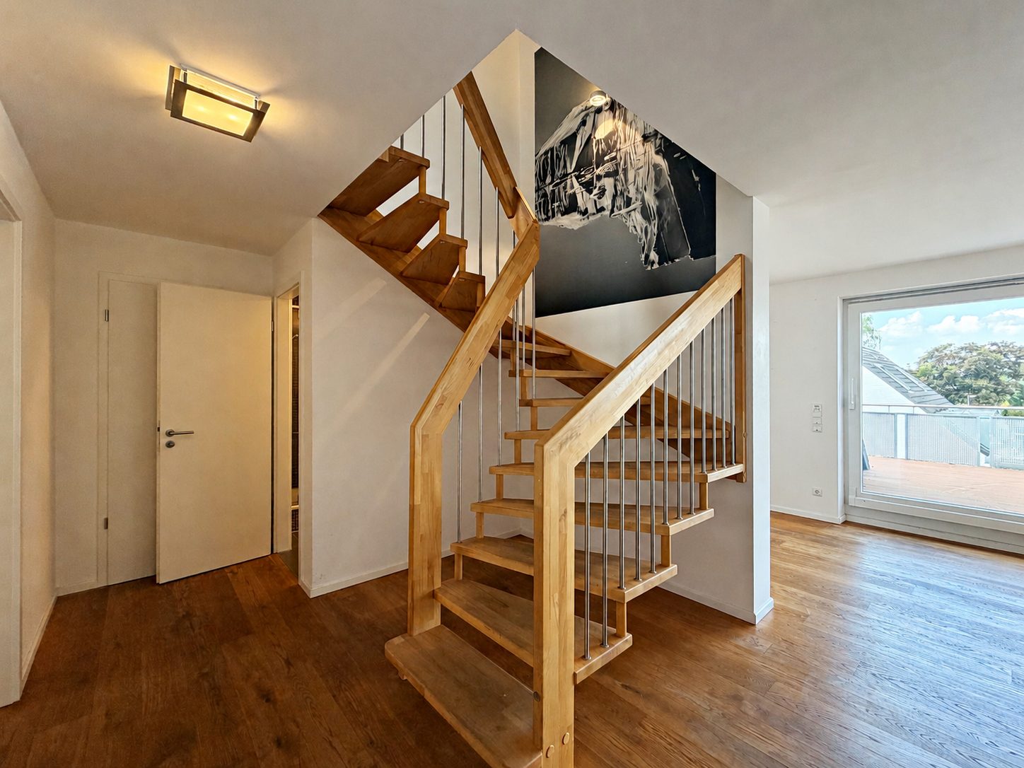 Böcker Wohnimmobilien - Immobilienangebot - Düsseldorf / Niederkassel - Alle - Stilvolle Maisonettewohnung mit 3,5 Zimmern, Dachterrasse, Kamin und Nähe zum  Rhein