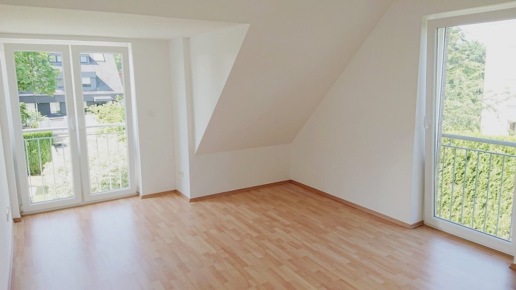 Böcker Wohnimmobilien - Immobilienangebot - Düsseldorf / Einbrungen - Alle - Exklusive Doppelhaushälfte mit großem Garten in Einbrungen