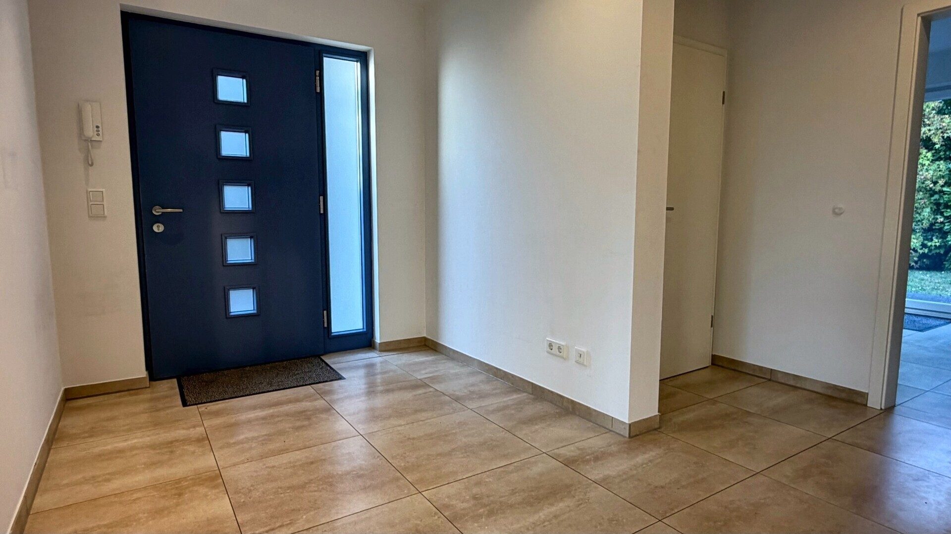 Böcker Wohnimmobilien - Immobilienangebot - Düsseldorf / Einbrungen - Alle - Exklusive Doppelhaushälfte mit großem Garten in Einbrungen