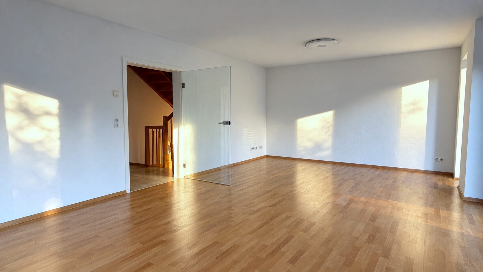 Böcker Wohnimmobilien - Immobilienangebot - Düsseldorf / Einbrungen - Alle - Exklusive Doppelhaushälfte mit großem Garten in Einbrungen