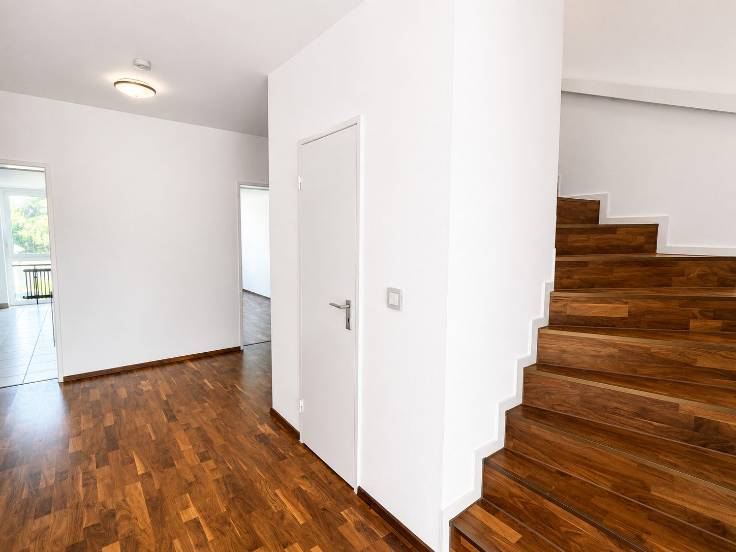 Böcker Wohnimmobilien - Immobilienangebot - Düsseldorf / Wittlaer - Alle - Traumhafte 4-Zimmer-Wohnung in Rheinnähe
