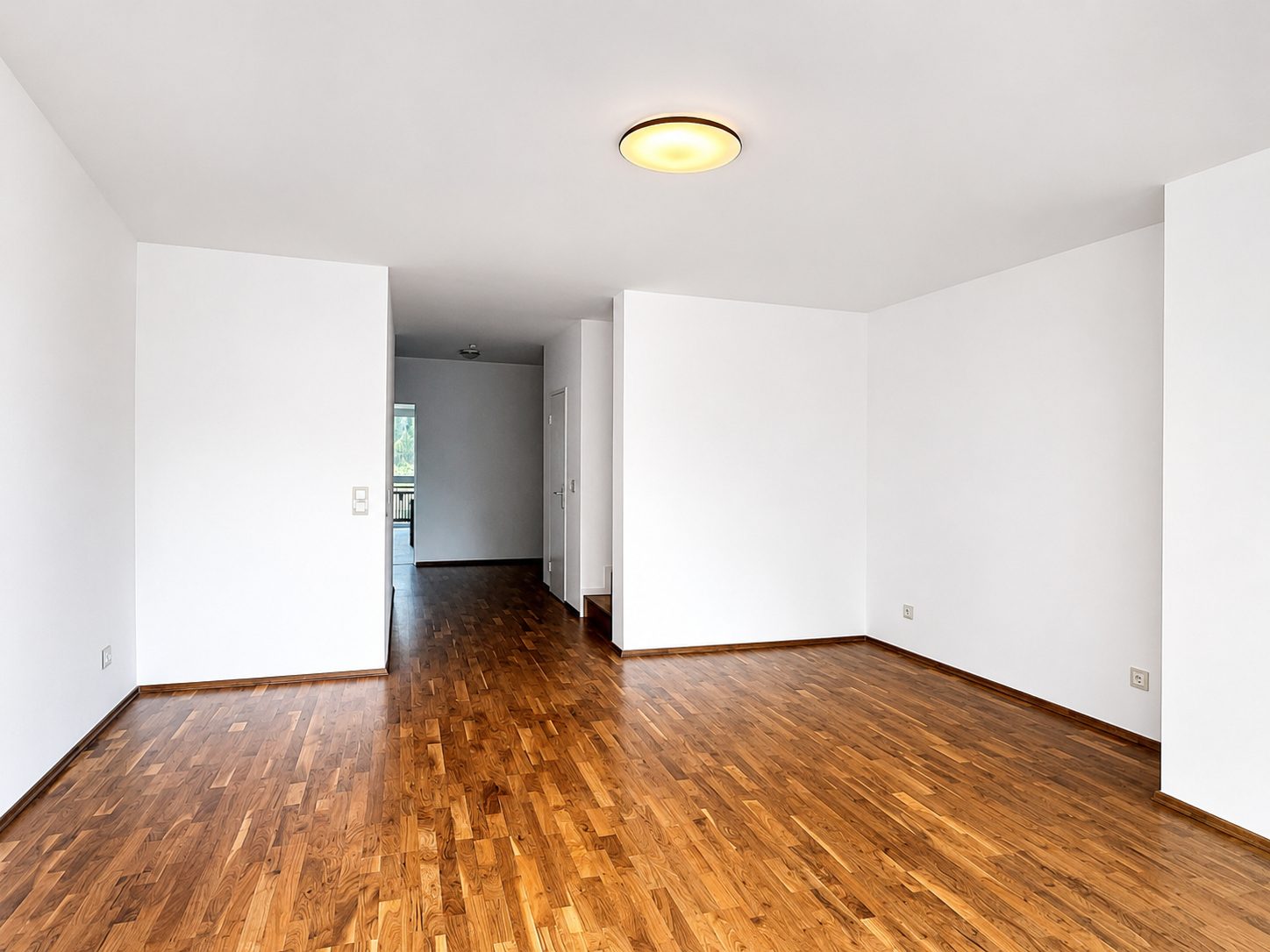 Böcker Wohnimmobilien - Immobilienangebot - Düsseldorf / Wittlaer - Alle - Traumhafte 4-Zimmer-Wohnung in Rheinnähe