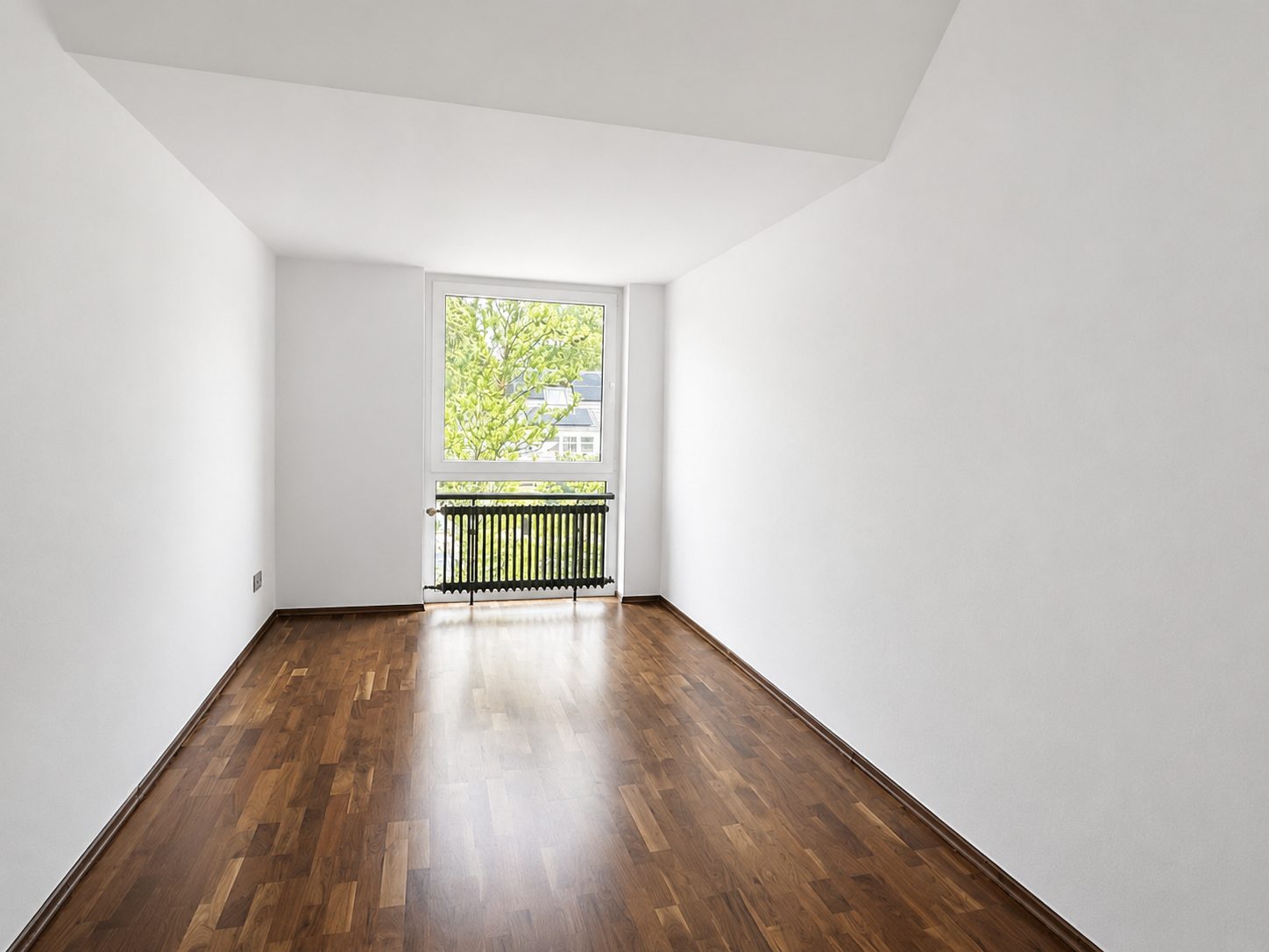 Böcker Wohnimmobilien - Immobilienangebot - Düsseldorf / Wittlaer - Alle - Traumhafte 4-Zimmer-Wohnung in Rheinnähe