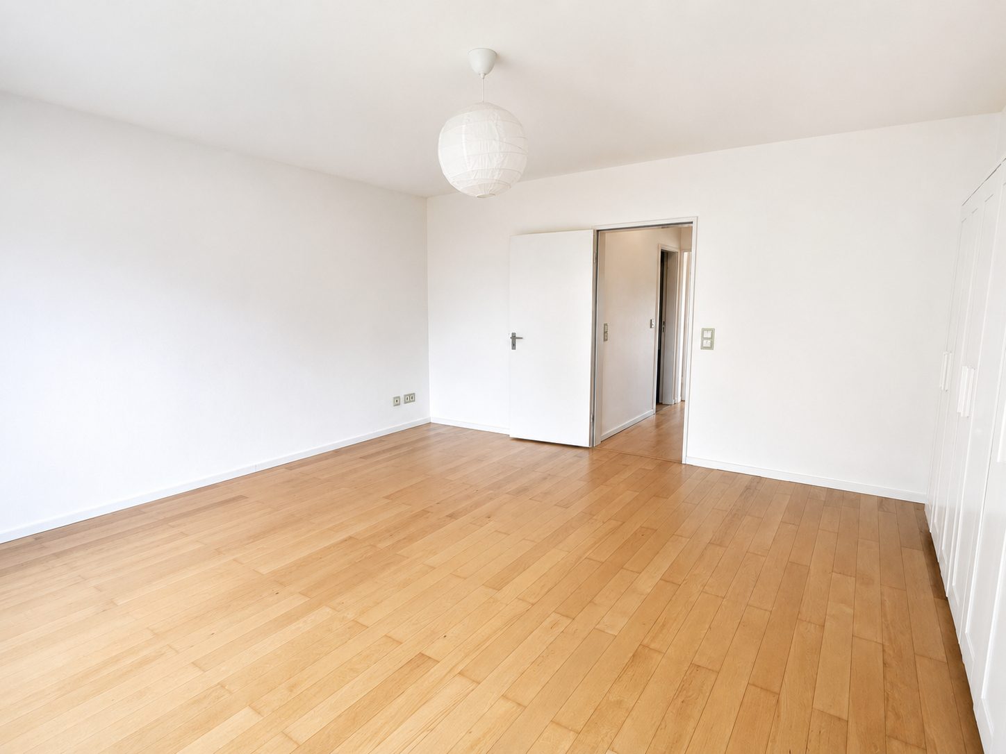 Böcker Wohnimmobilien - Immobilienangebot - Düsseldorf / Wittlaer - Alle - Traumhafte 4-Zimmer-Wohnung in Rheinnähe