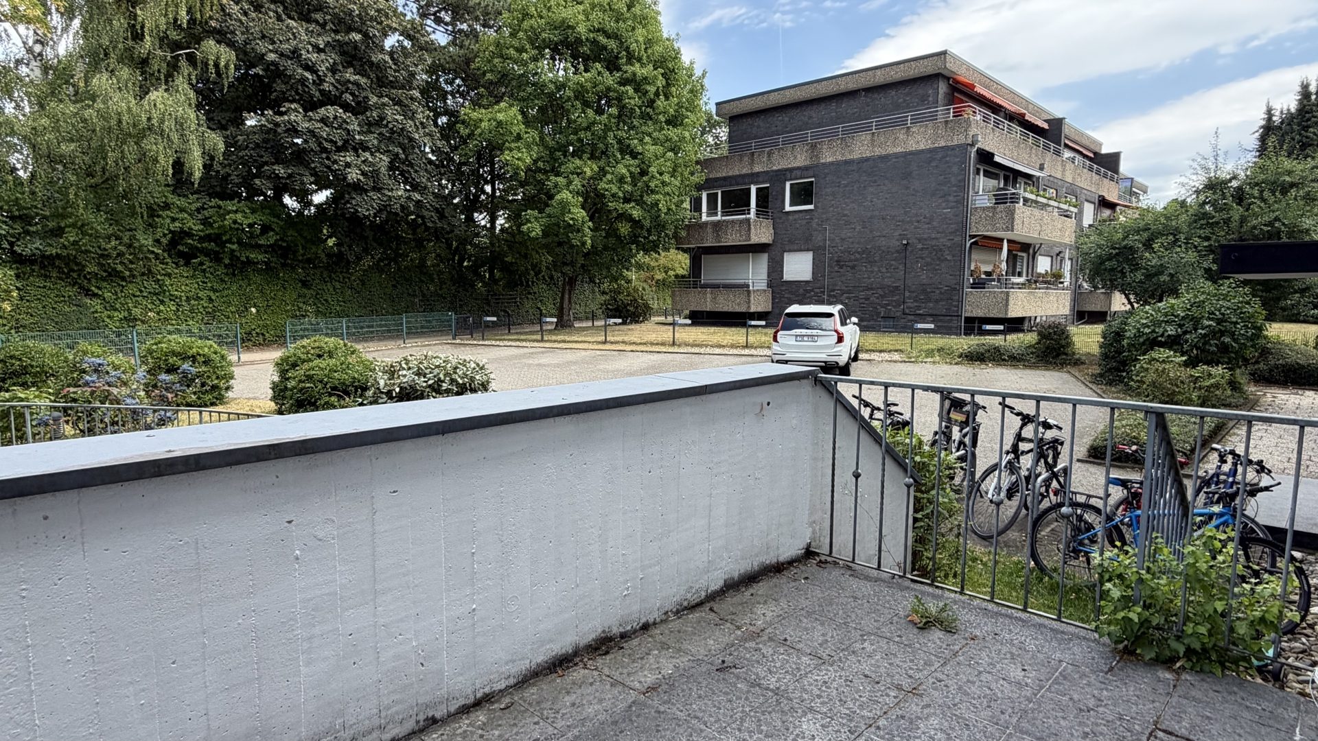Böcker Wohnimmobilien - Immobilienangebot - Ratingen - Alle - 2 Balkone und viel Platz zum Wohlfühlen im grünen Ratingen-Lintorf