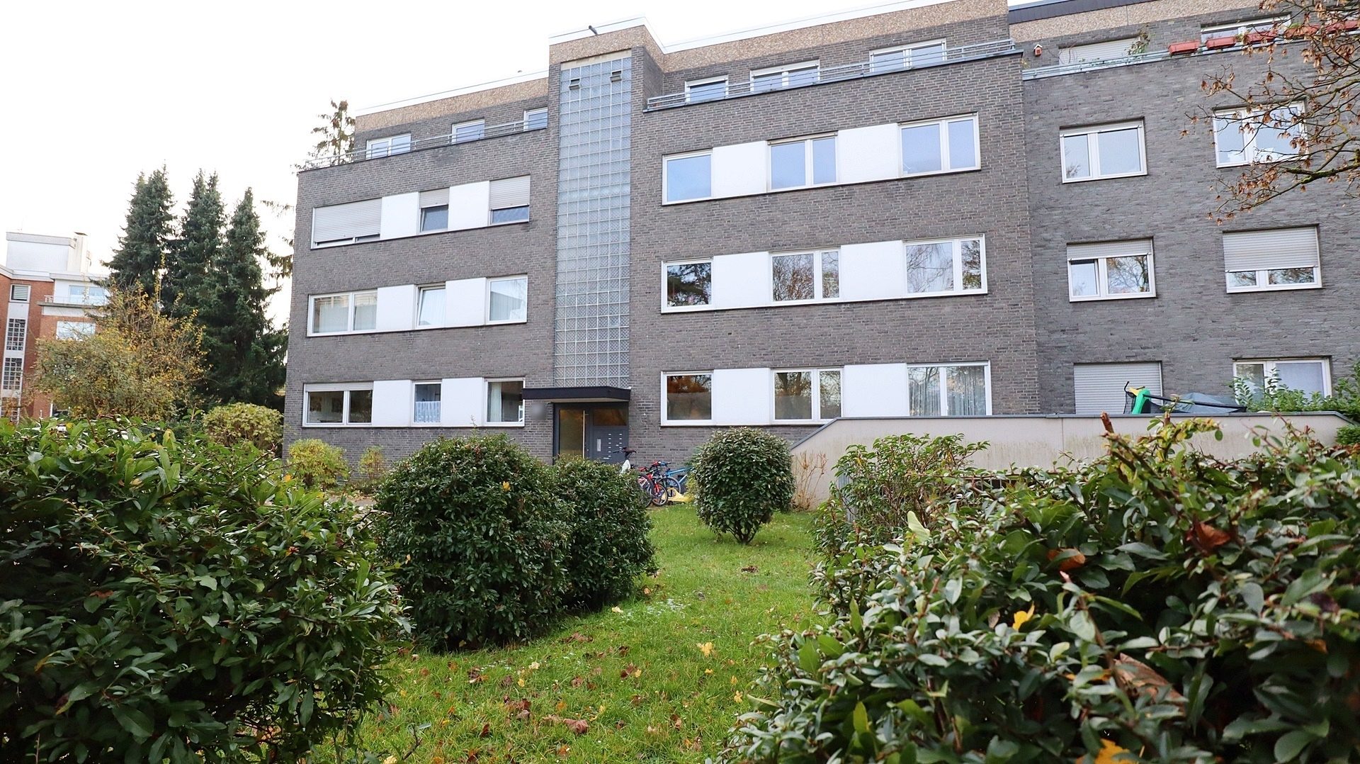 Böcker Wohnimmobilien - Immobilienangebot - Ratingen - Alle - 2 Balkone und viel Platz zum Wohlfühlen im grünen Ratingen-Lintorf