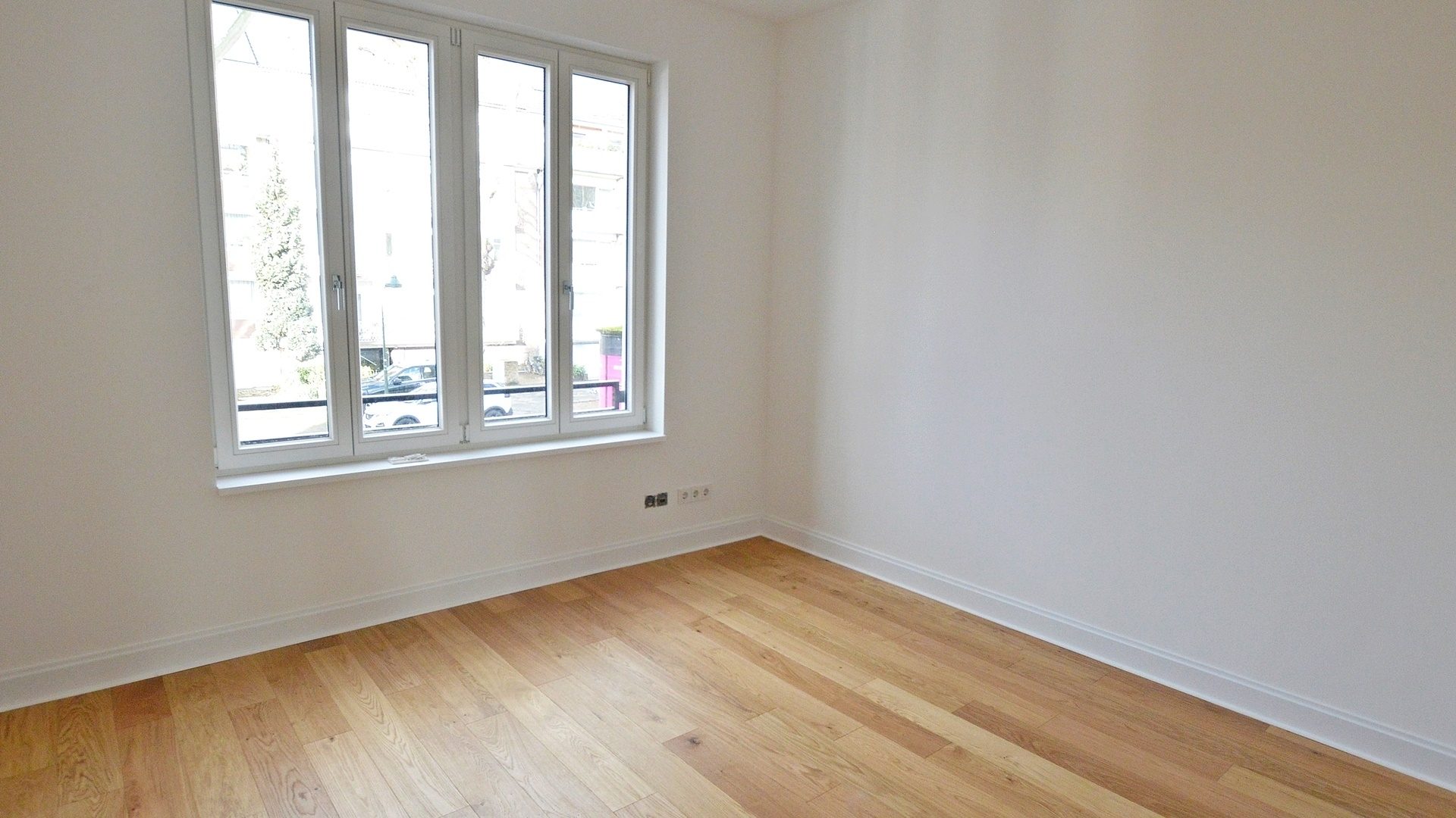 Böcker Wohnimmobilien - Immobilienangebot - Düsseldorf / Düsseltal - Alle - Luxuriöse 3-Zimmer-Wohnung mit besonderem Wohnambiente