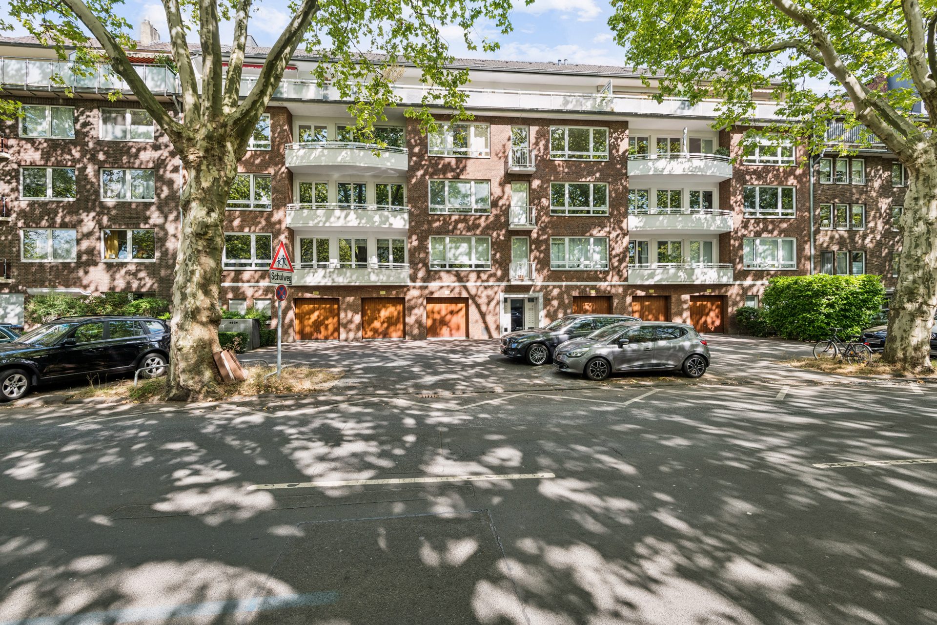 Böcker Wohnimmobilien - Immobilienangebot - Düsseldorf / Düsseltal - Alle - Stilvolle 3 Zimmerwohnung mit gelungenem Grundriss