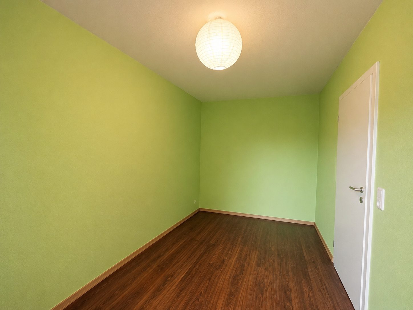 Böcker Wohnimmobilien - Immobilienangebot - Düsseldorf - Alle - Familienfreundliches Reihenhaus mit sonnigem Garten und ganzjährigem Grünblick