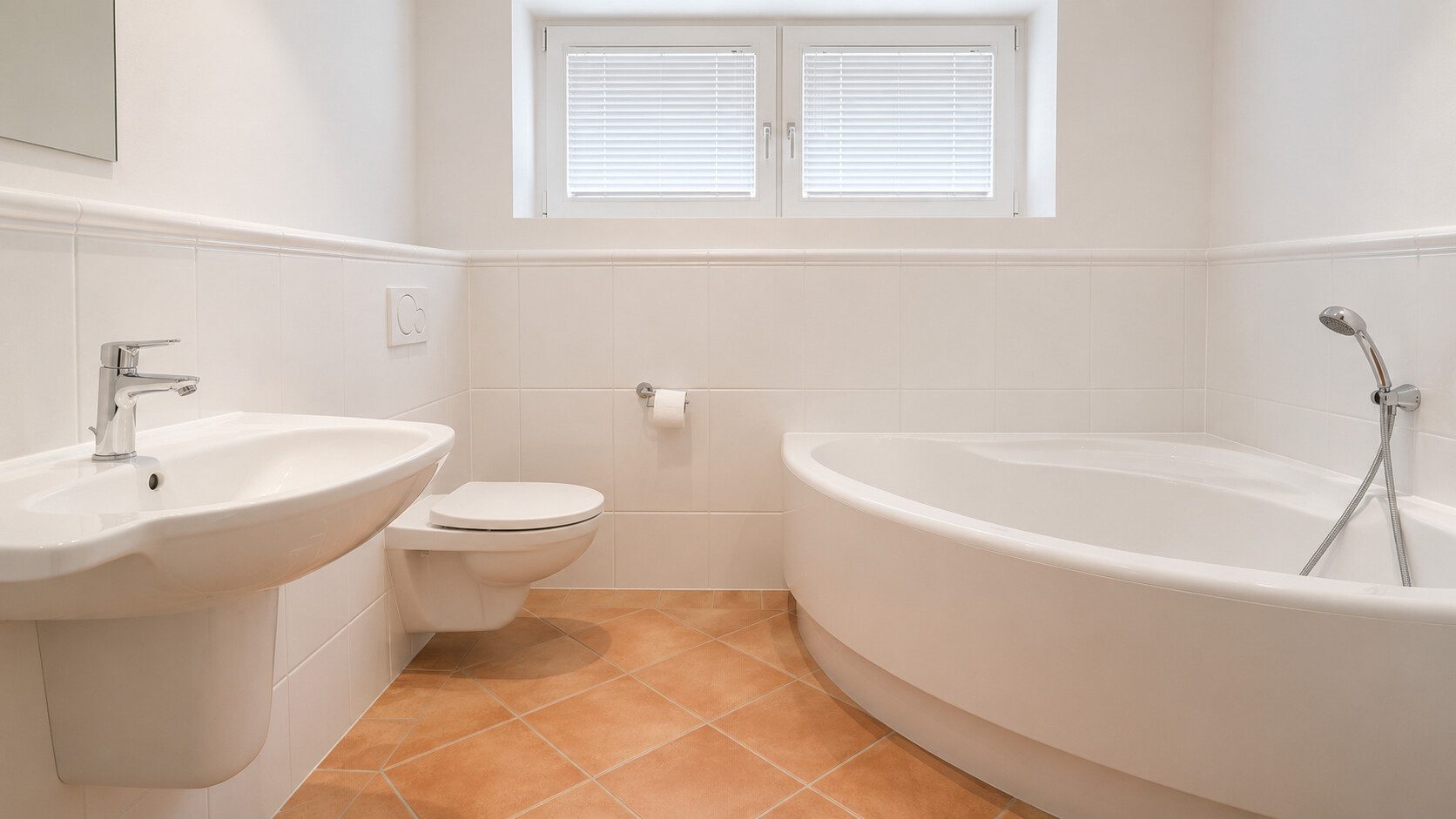 Böcker Wohnimmobilien - Immobilienangebot - Düsseldorf / Kaiserswerth - Alle - Freistehendes und großzügiges Haus mit 5 Schlafzimmern in ruhiger Lage von Kaiserswerth