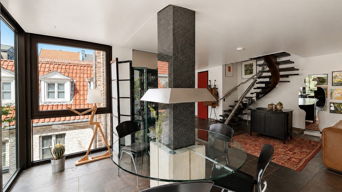 Böcker Wohnimmobilien - Immobilienangebot - Düsseldorf / Carlstadt - Alle - Ein Unikat - Besonderes Wohnen auf zwei Ebenen - Carlstadt