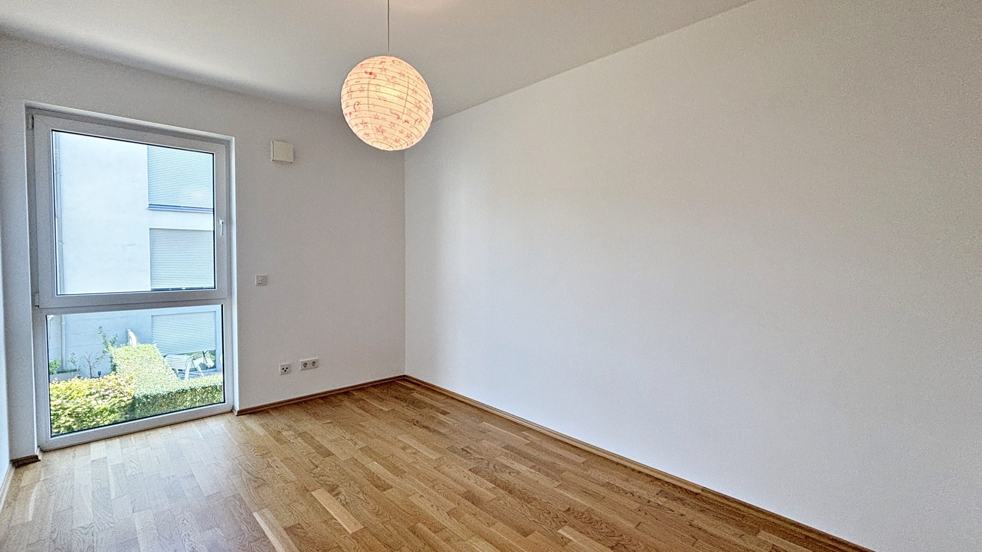 Böcker Wohnimmobilien - Immobilienangebot - Düsseldorf / Einbrungen - Alle - Großzügige 3 Zi.-Whg. mit hochwertiger EBK und sonnigem Balkon in Einbrungen