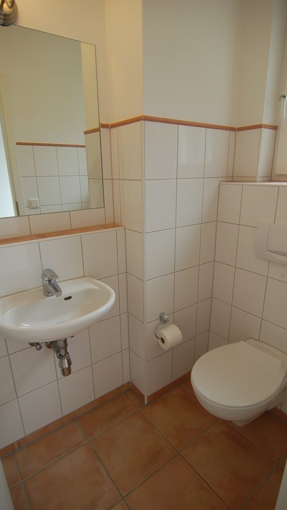 Böcker Wohnimmobilien - Immobilienangebot - Düsseldorf / Einbrungen - Alle - Familienfreundliches Reihenmittelhaus in ruhiger Lage von Düsseldorf-Einbrungen