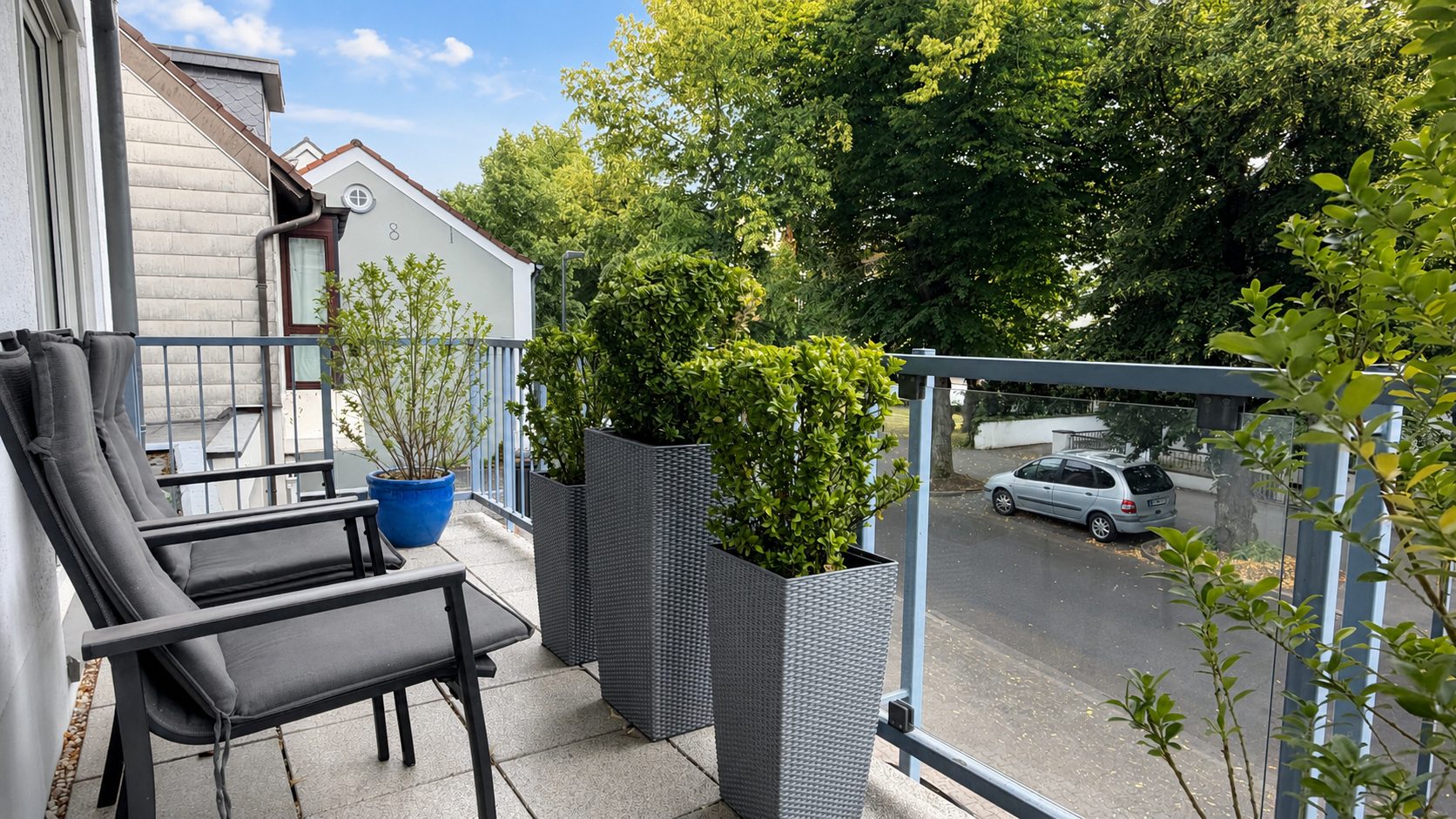 Böcker Wohnimmobilien - Immobilienangebot - Düsseldorf / Kaiserswerth - Alle - 3-Zimmer-Wohnung mit zwei Balkonen im Herzen von Kaiserwerth