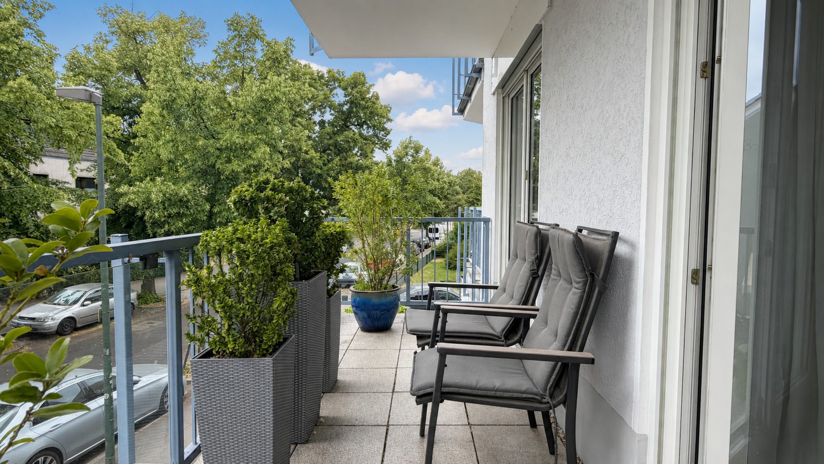 Böcker Wohnimmobilien - Immobilienangebot - Düsseldorf / Kaiserswerth - Alle - 3-Zimmer-Wohnung mit zwei Balkonen im Herzen von Kaiserwerth