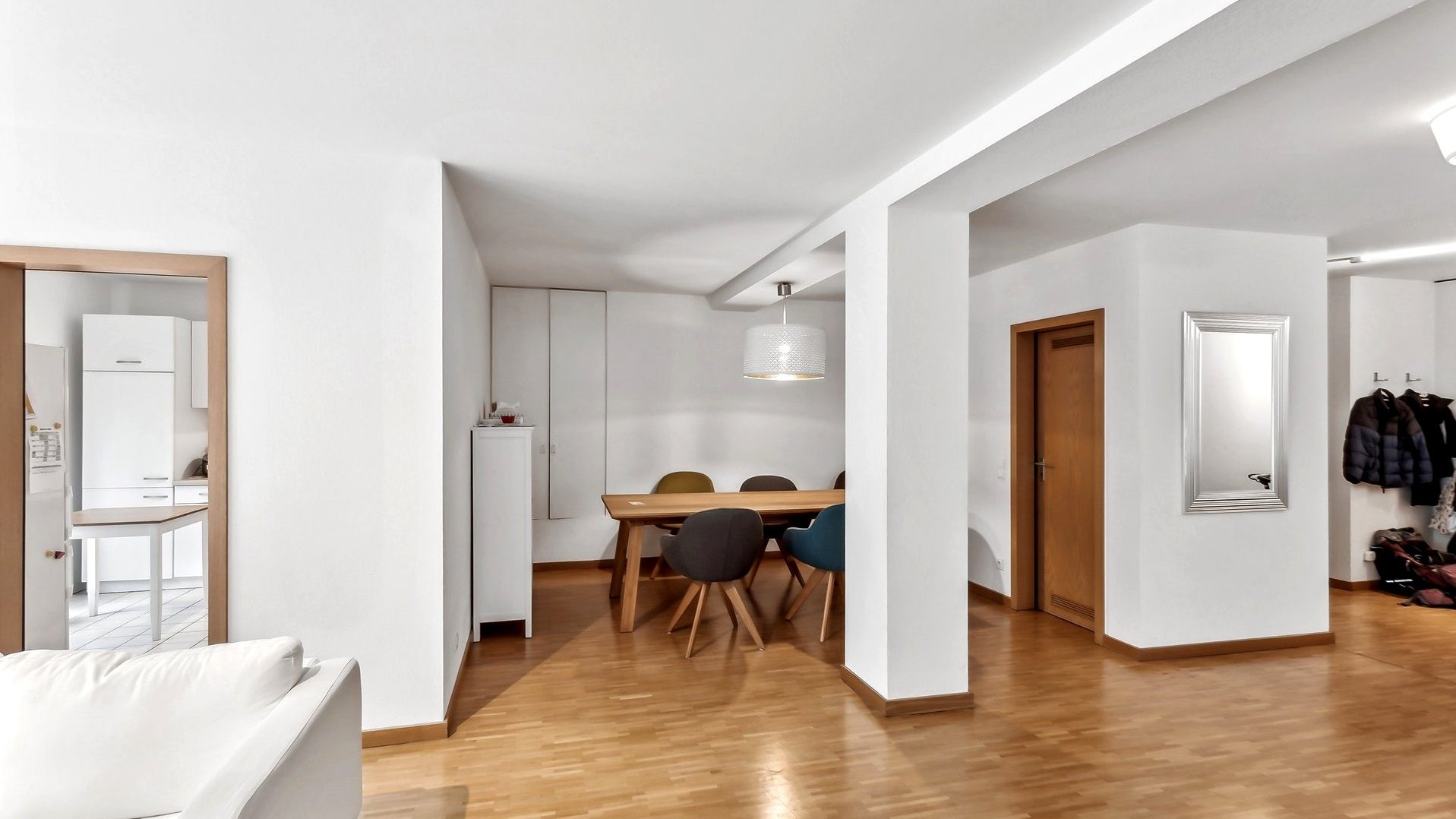 Böcker Wohnimmobilien - Immobilienangebot - Düsseldorf/Oberkassel - Alle - Ca. 137 m² Wohnkomfort mit eigenem Garten in Oberkassel – Ihr neues Zuhause!