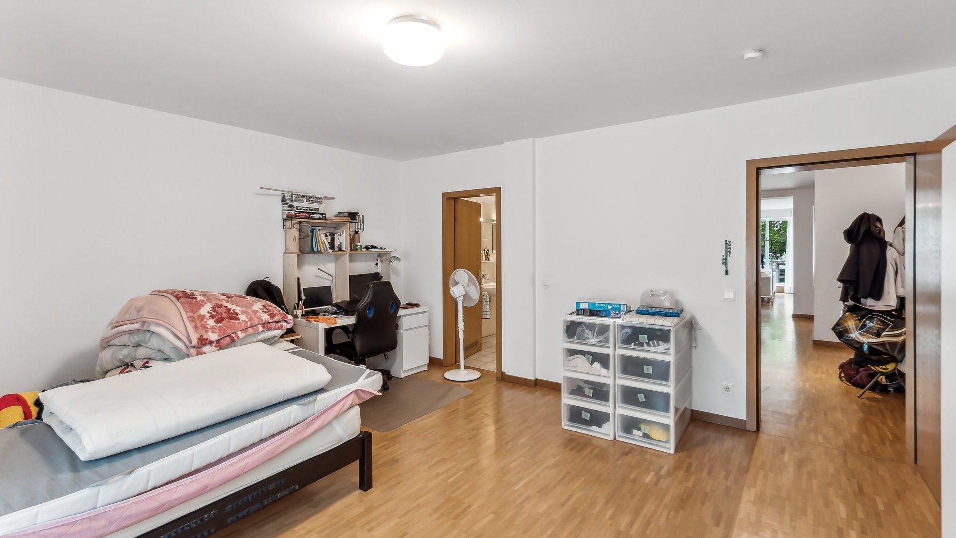 Böcker Wohnimmobilien - Immobilienangebot - Düsseldorf/Oberkassel - Alle - Ca. 137 m² Wohnkomfort mit eigenem Garten in Oberkassel – Ihr neues Zuhause!
