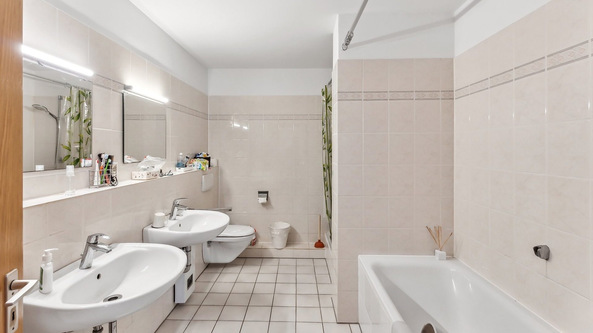Böcker Wohnimmobilien - Immobilienangebot - Düsseldorf/Oberkassel - Alle - Ca. 137 m² Wohnkomfort mit eigenem Garten in Oberkassel – Ihr neues Zuhause!