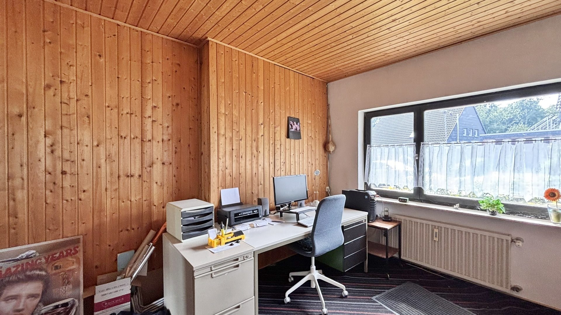 Böcker Wohnimmobilien - Immobilienangebot - Ratingen - Alle - Viel Raum für Familie und Ideen: Zweifamilienhaus mit großem Garten in Ratingen-Homberg