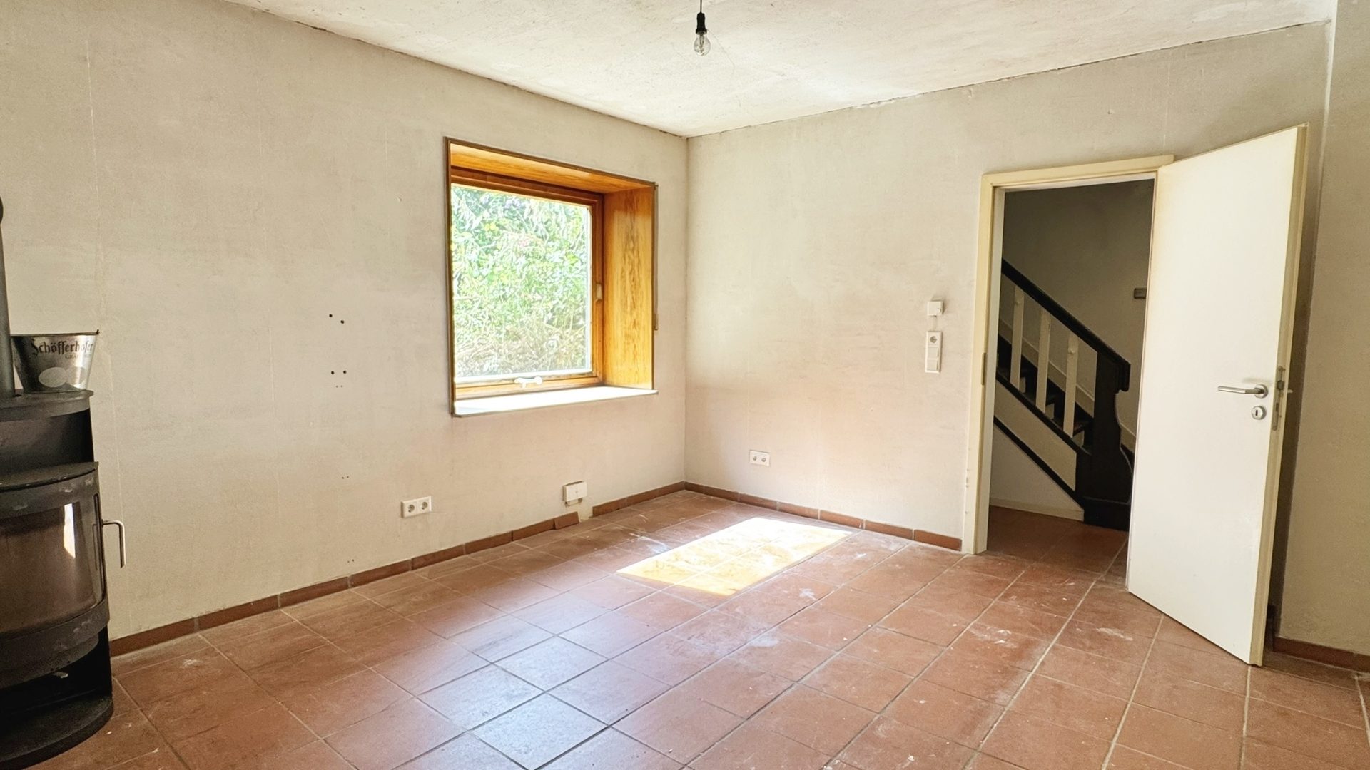 Böcker Wohnimmobilien - Immobilienangebot - Essen / Kettwig - Alle - Wohnen im Grünen mit viel Raum für eigene Ideen in Essen-Kettwig