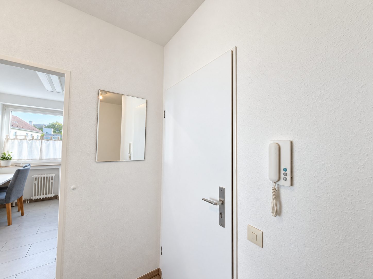 Böcker Wohnimmobilien - Immobilienangebot - Düsseldorf / Benrath - Alle - Geräumige 3-Zimmer-Wohnung mit Balkon und idealer Anbindung in ruhiger Lage von Benrath