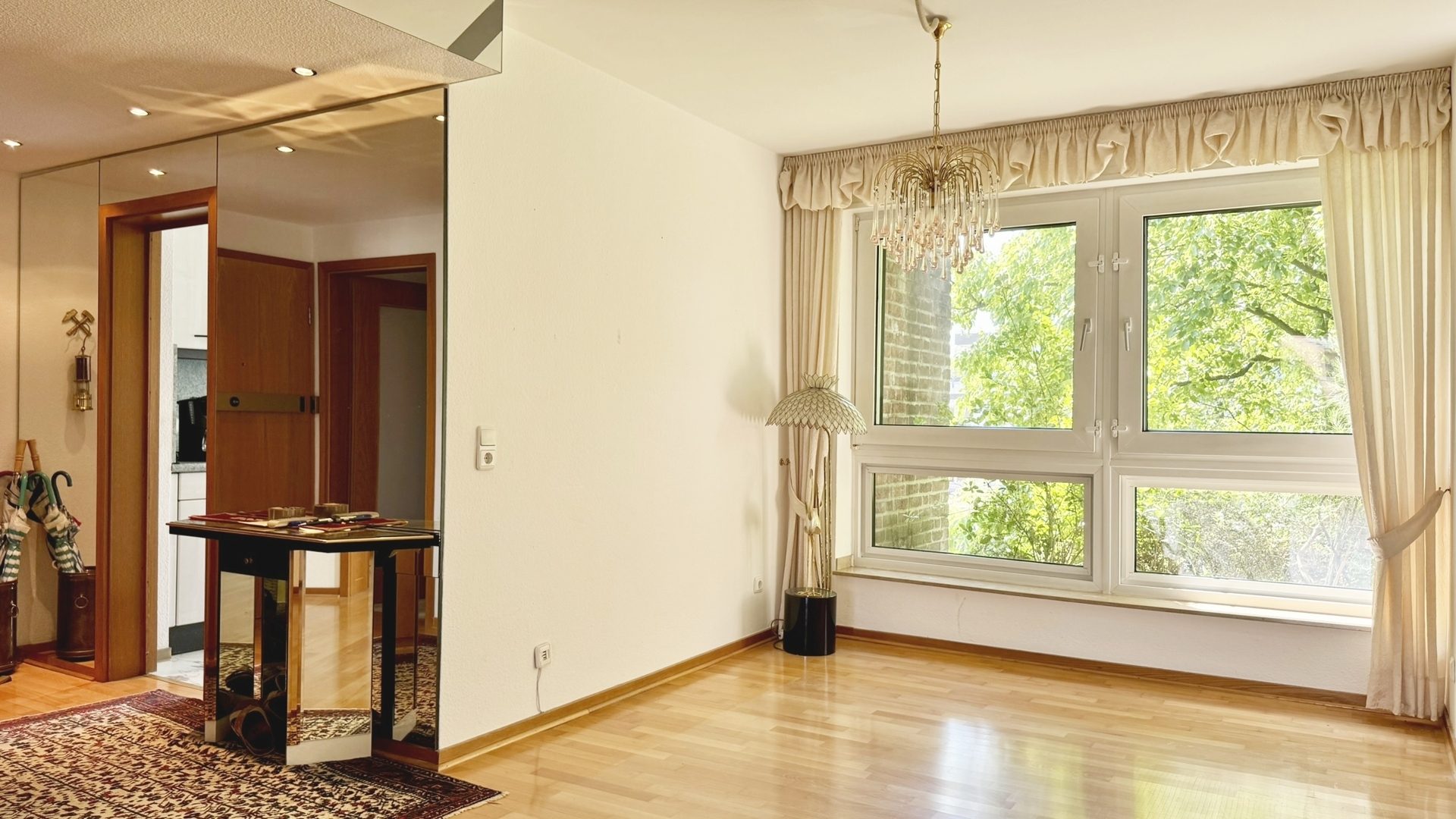 Böcker Wohnimmobilien - Immobilienangebot - Essen - Alle - Urban wohnen, entspannt leben – großzügige Wohnung mit 3 Schlafzimmern und Aufzug