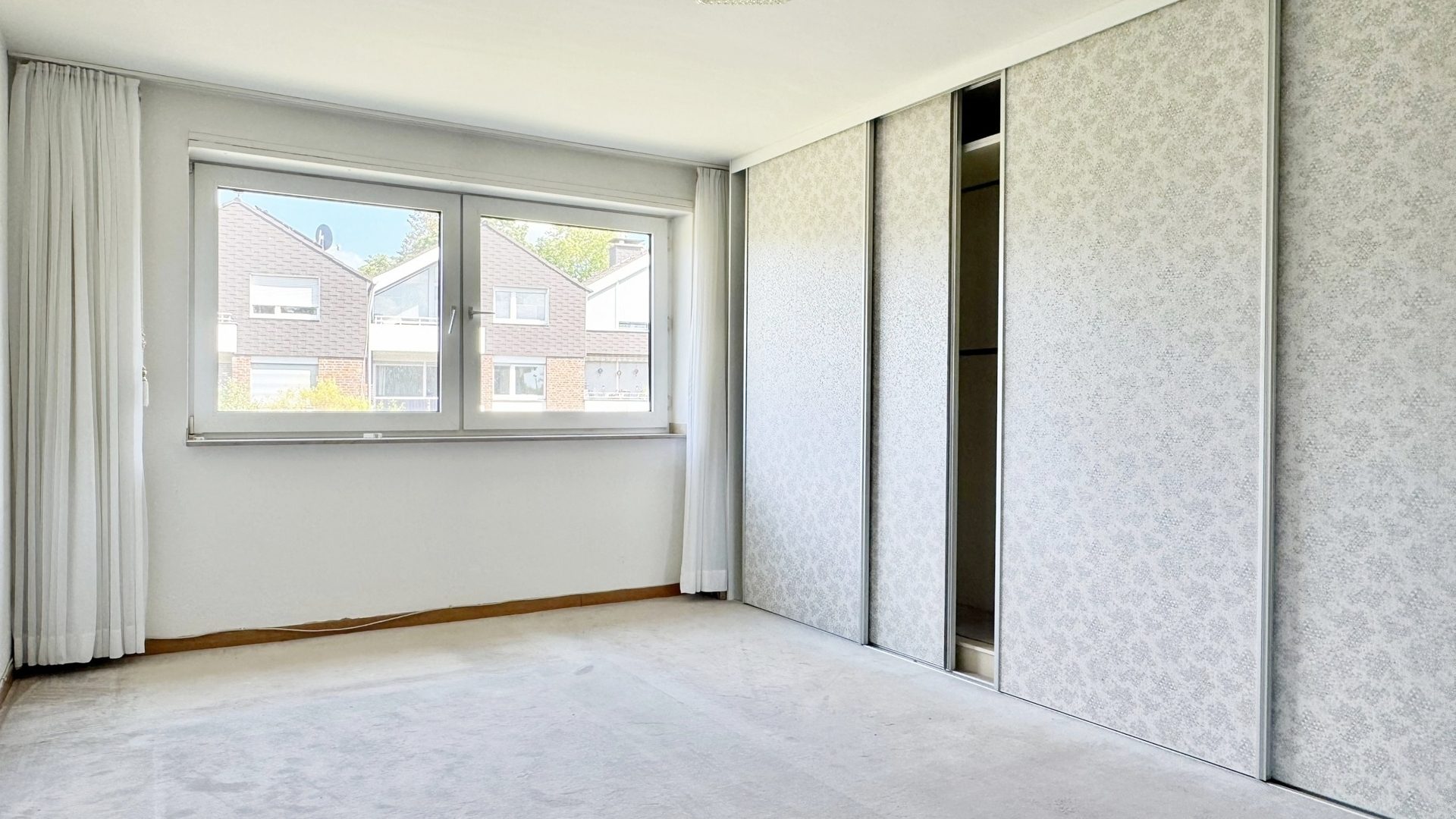 Böcker Wohnimmobilien - Immobilienangebot - Essen - Alle - Urban wohnen, entspannt leben – großzügige Wohnung mit 3 Schlafzimmern und Aufzug