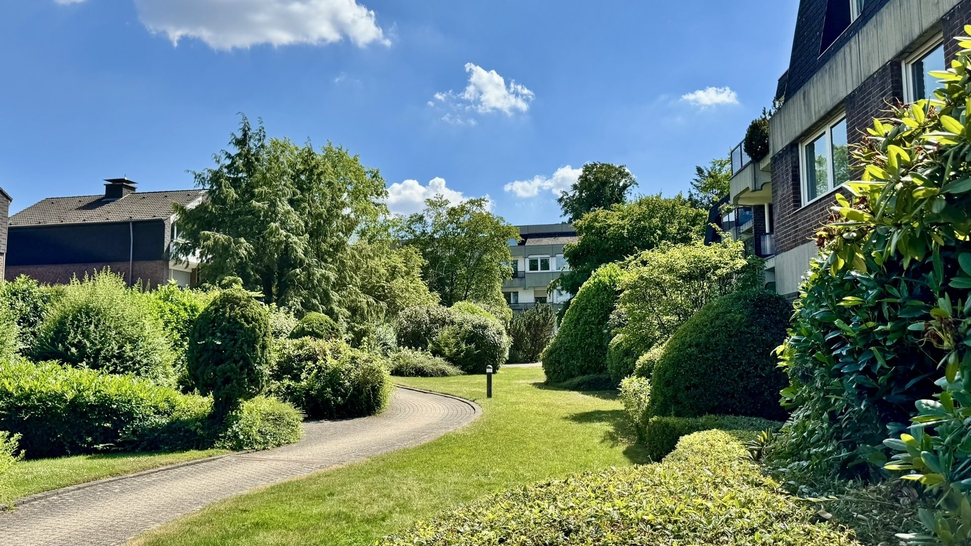 Böcker Wohnimmobilien - Immobilienangebot - Essen - Alle - Urban wohnen, entspannt leben – großzügige Wohnung mit 3 Schlafzimmern und Aufzug