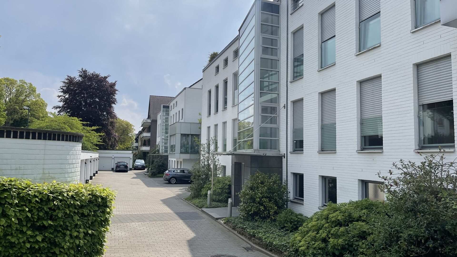 Böcker Wohnimmobilien - Immobilienangebot - Düsseldorf / Kaiserswerth - Alle - Freundliche 2-Zimmerwohnung mit herrlichem Grünblick