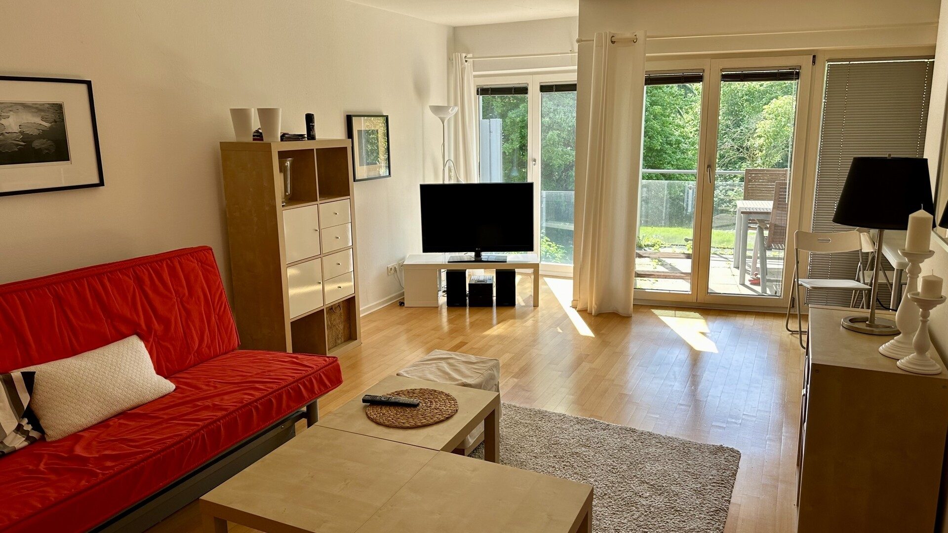 Böcker Wohnimmobilien - Immobilienangebot - Düsseldorf / Kaiserswerth - Alle - Freundliche 2-Zimmerwohnung mit herrlichem Grünblick