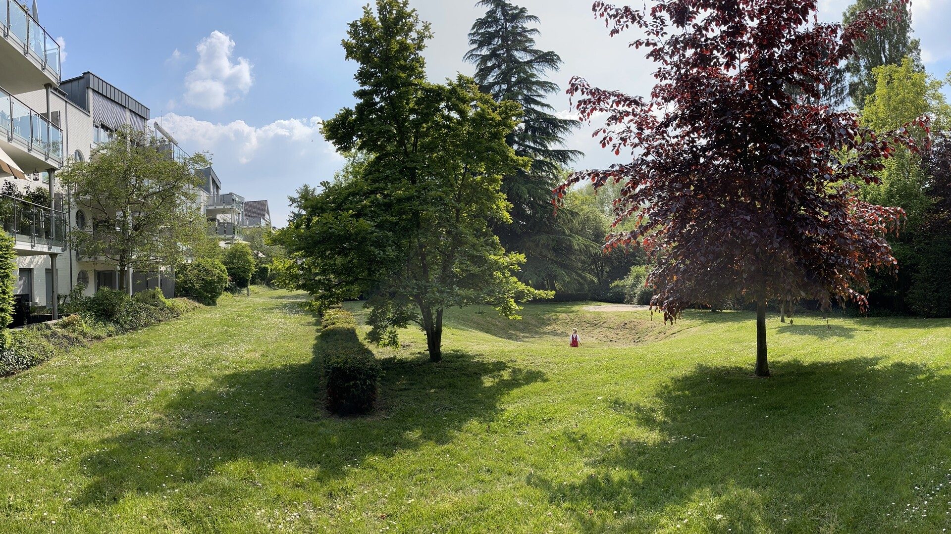 Böcker Wohnimmobilien - Immobilienangebot - Düsseldorf / Kaiserswerth - Alle - Freundliche 2-Zimmerwohnung mit herrlichem Grünblick