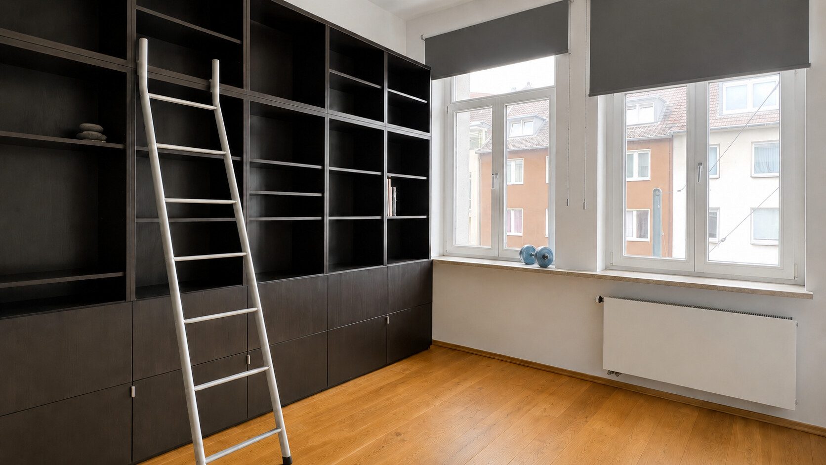 Böcker Wohnimmobilien - Immobilienangebot - Düsseldorf / Pempelfort - Alle - Traumhafte, sanierte Altbauwohnung mit großer Balkonterrasse und flexibler Raumaufteilung