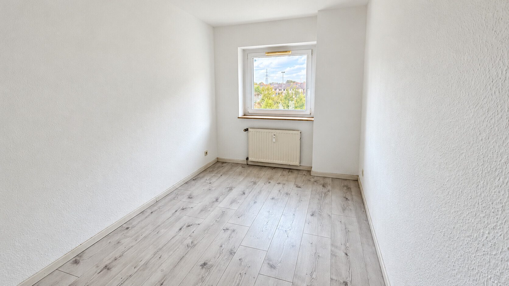 Böcker Wohnimmobilien - Immobilienangebot - Essen - Alle - Helle Wohnung mit Balkon und moderner Einbauküche