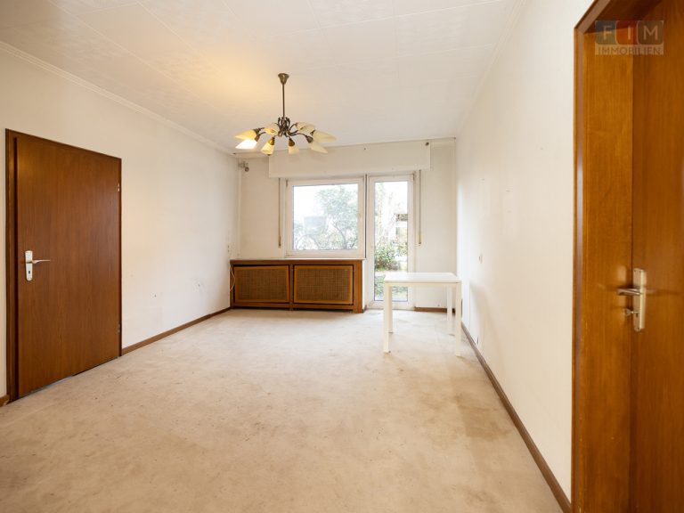 Immobilienangebot - Bad Oeynhausen - Alle - Einmalige Gelegenheit - Ideal als Generationenhaus - Großzügiges Anwesen in Bad Oeynhausen!