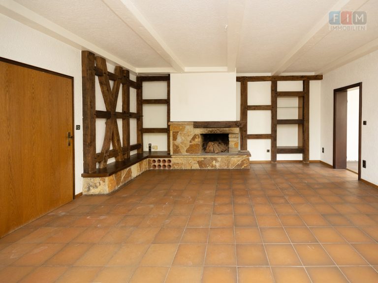Immobilienangebot - Bad Oeynhausen - Alle - Einmalige Gelegenheit - Ideal als Generationenhaus - Großzügiges Anwesen in Bad Oeynhausen!